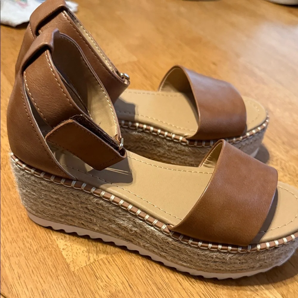 Soda Brown Espadrille Sandals
